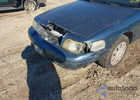 2007 Ford Crown Victoria Police/Police Interceptor z USA, uszkodzony, nr VIN 2FAFP71W47X134576